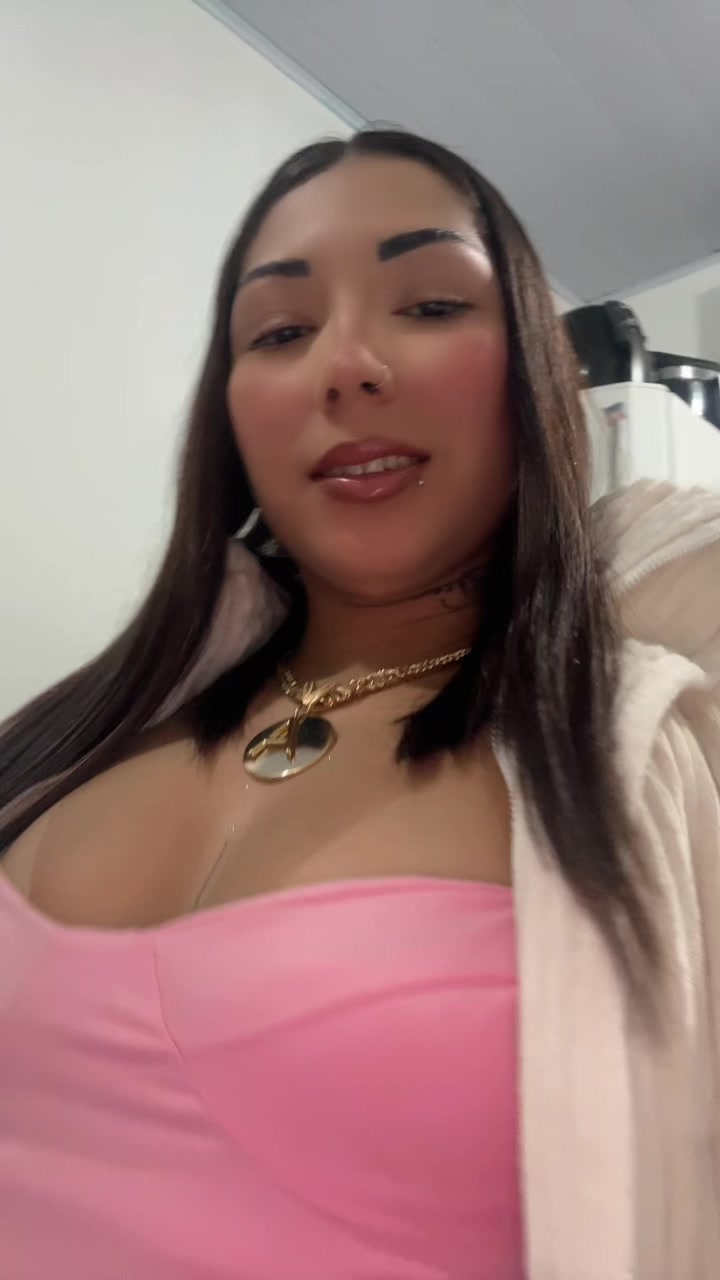 @Adria Gomes705