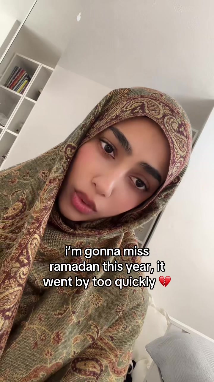 @𝒂𝒎𝒊𝒏𝒂𝒉˚˖🧣⚔️ ྀིྀིྀིྀིྀི