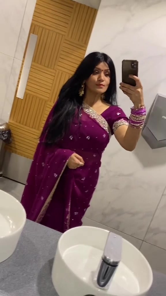 @ਵਲੈਤੀ ਪੰਜਾਬਣ sukh/ਸੁਖ
