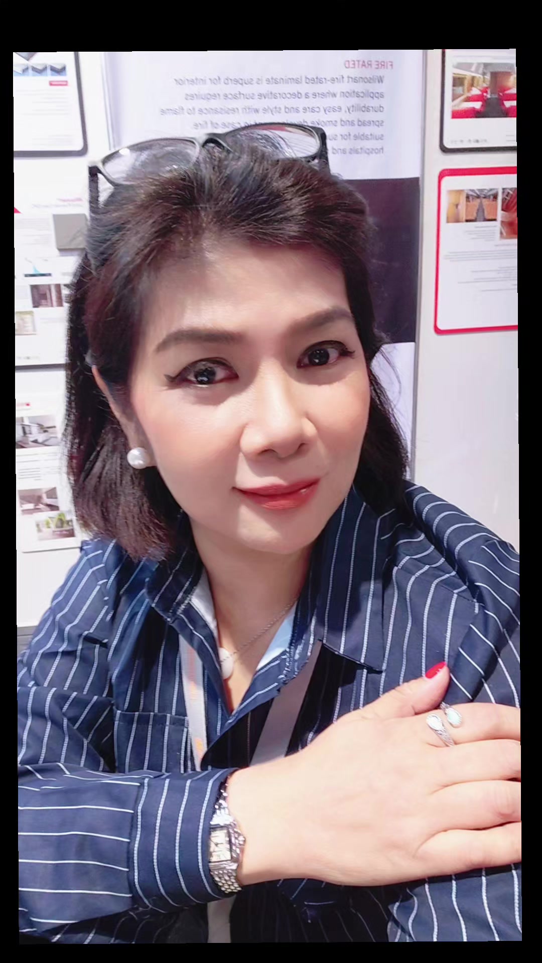 @Luna