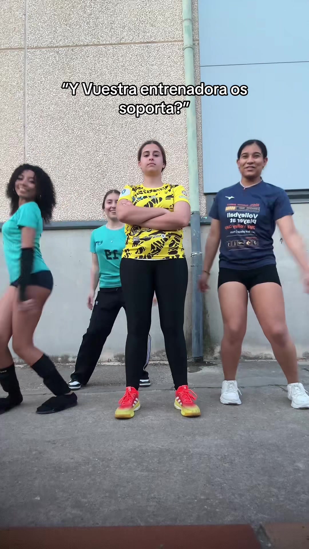 @🏐