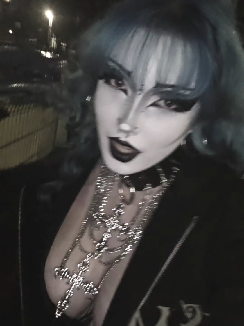 @Mia