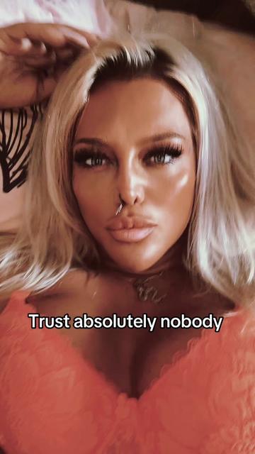 @Bear 🐻🐾