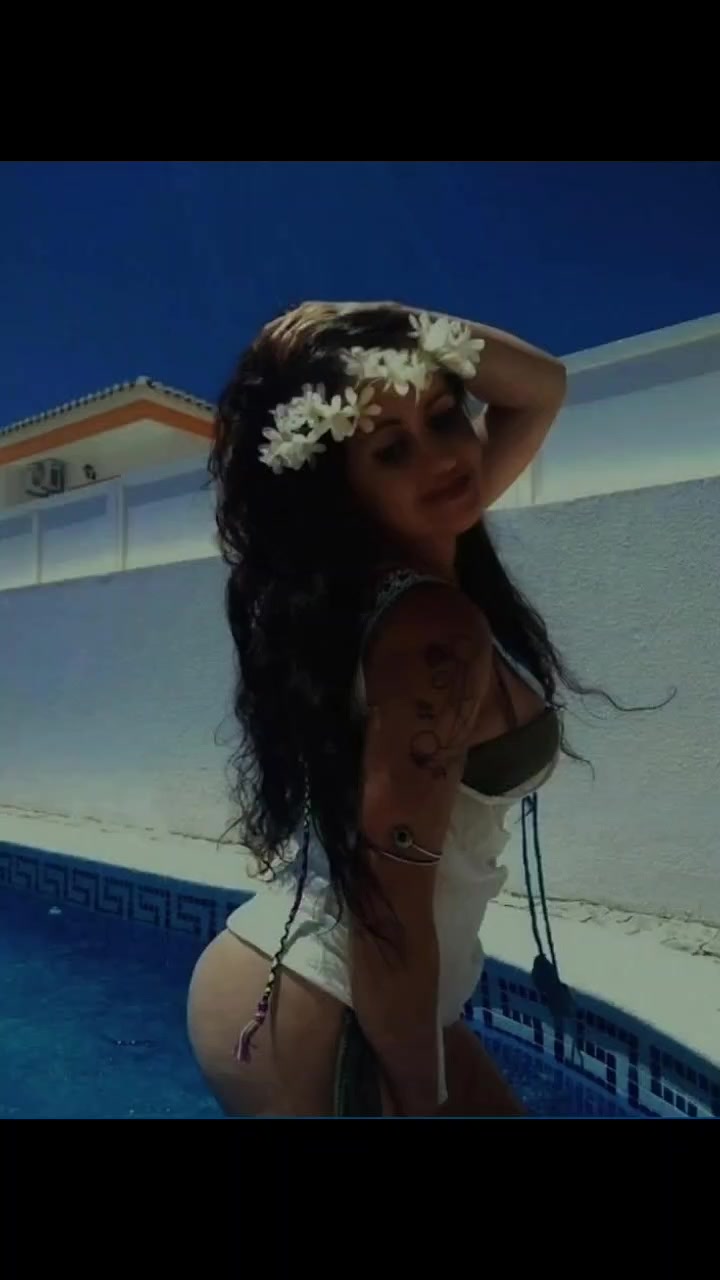 @Sofia_india6996