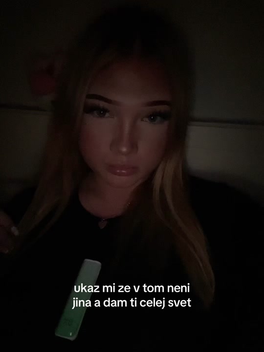 @🪡