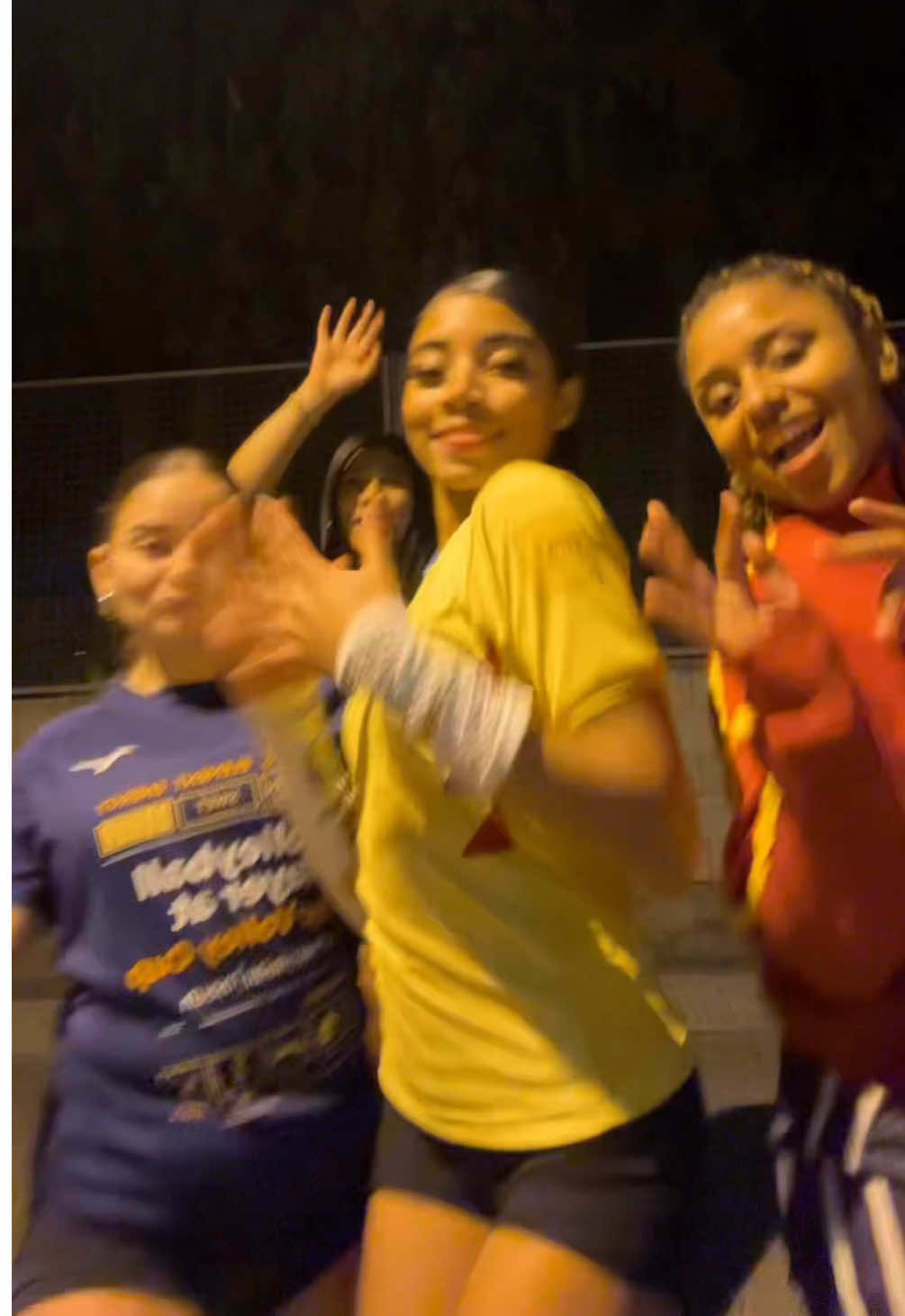 @🏐