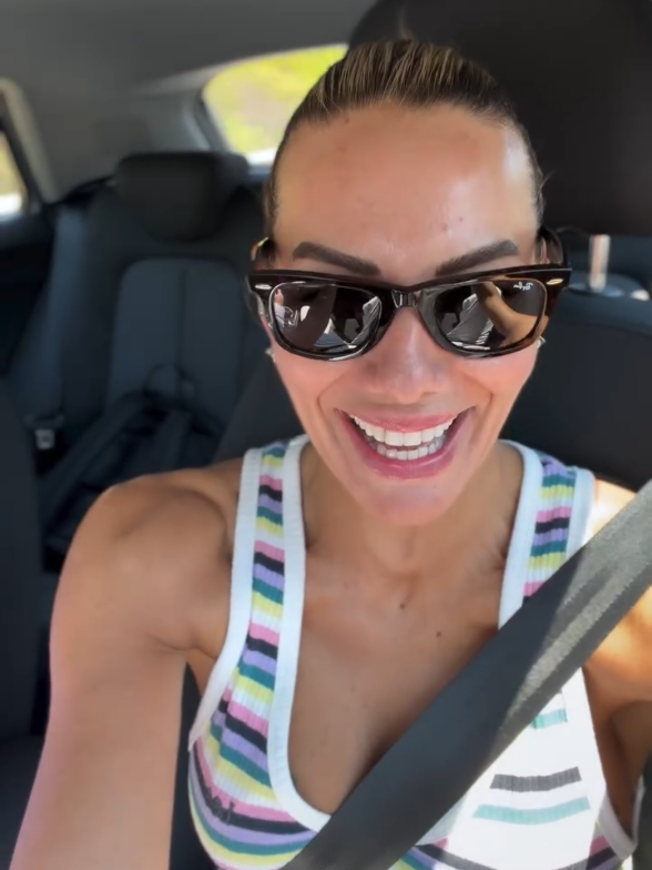 @imaleskou_fans