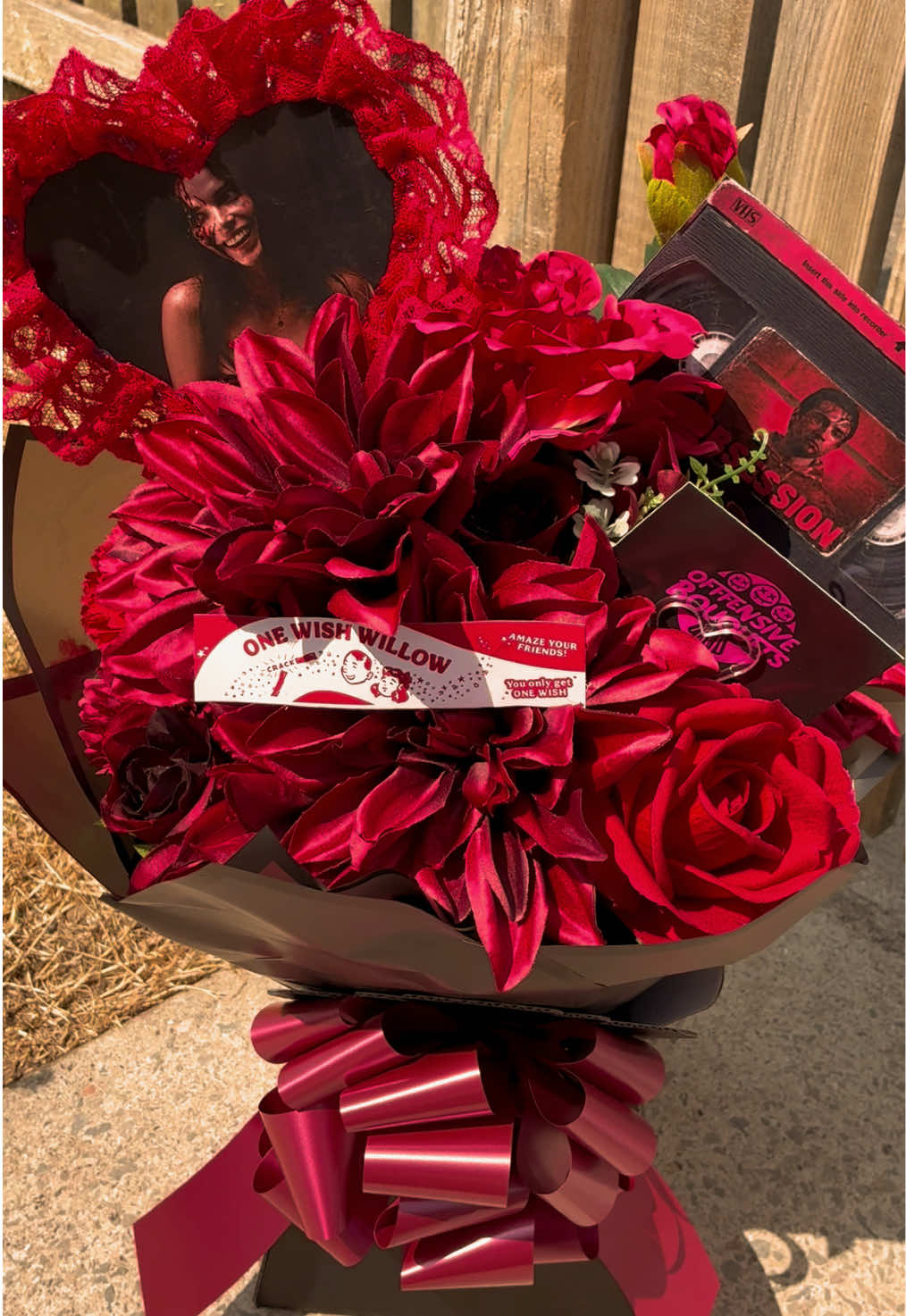 @offfensivebouquets