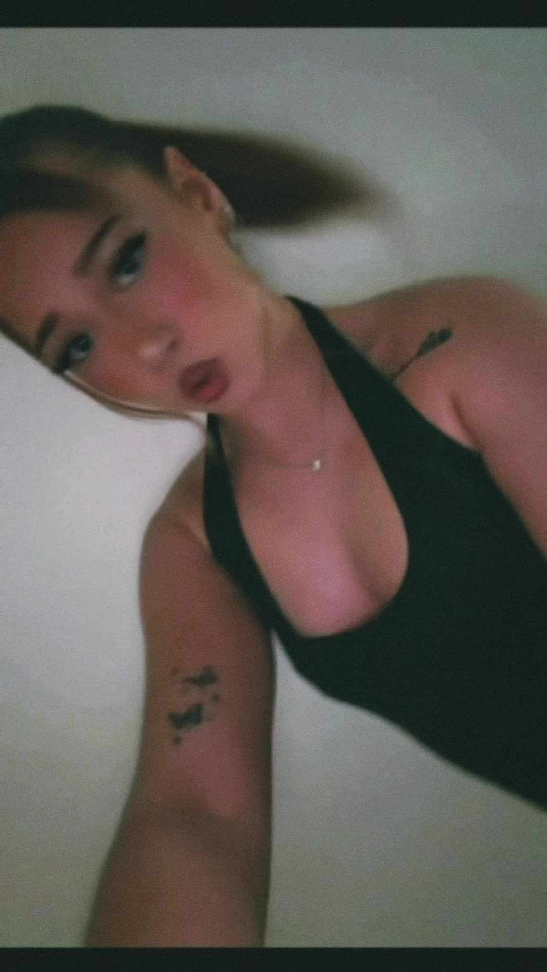 @𝑳.𝑱