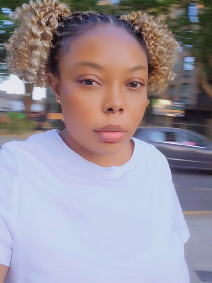 @Jolie Claire Tchoup&eacute;🇨🇲🇬🇧