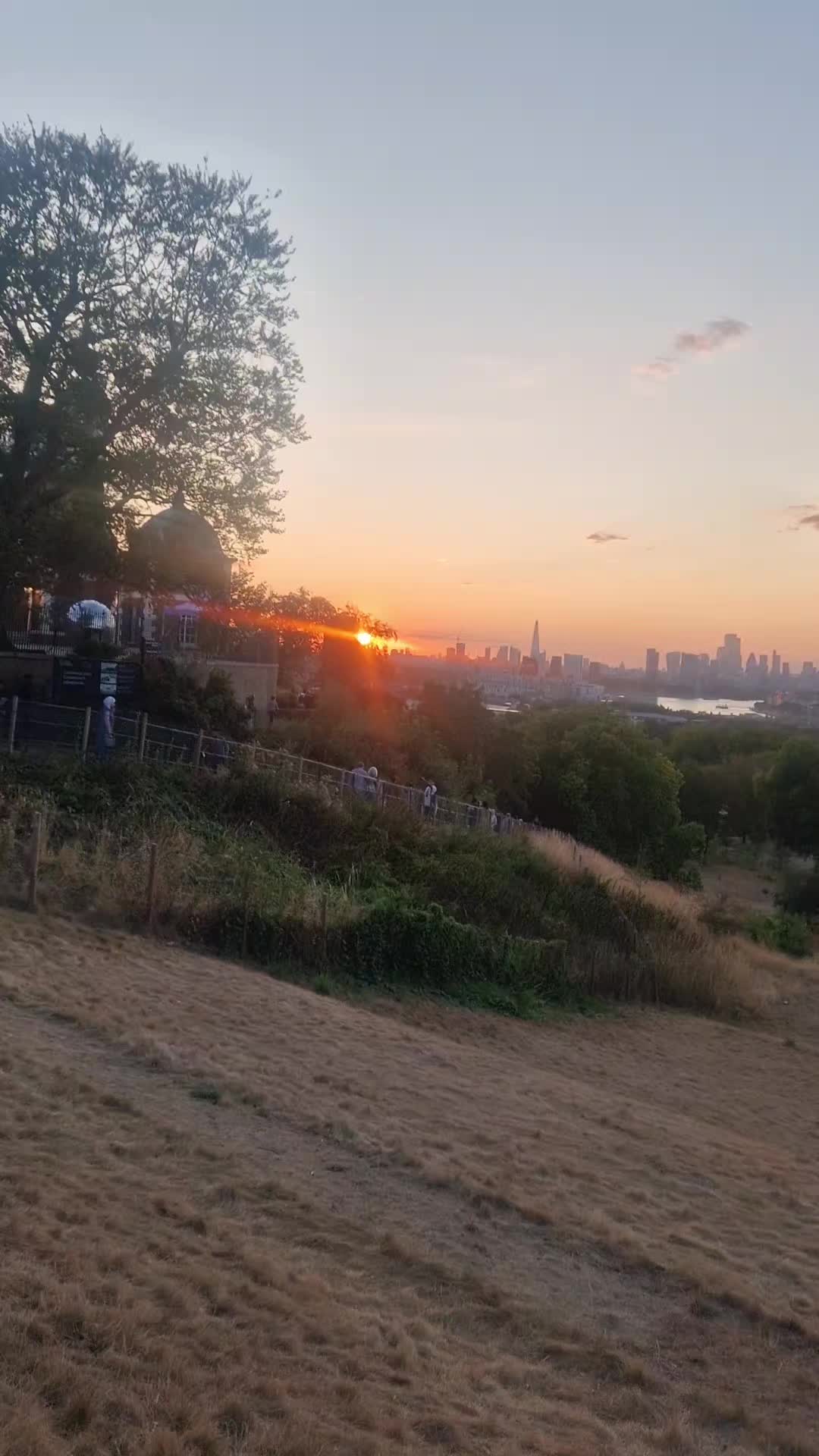 @nira🇧🇩🇬🇧
