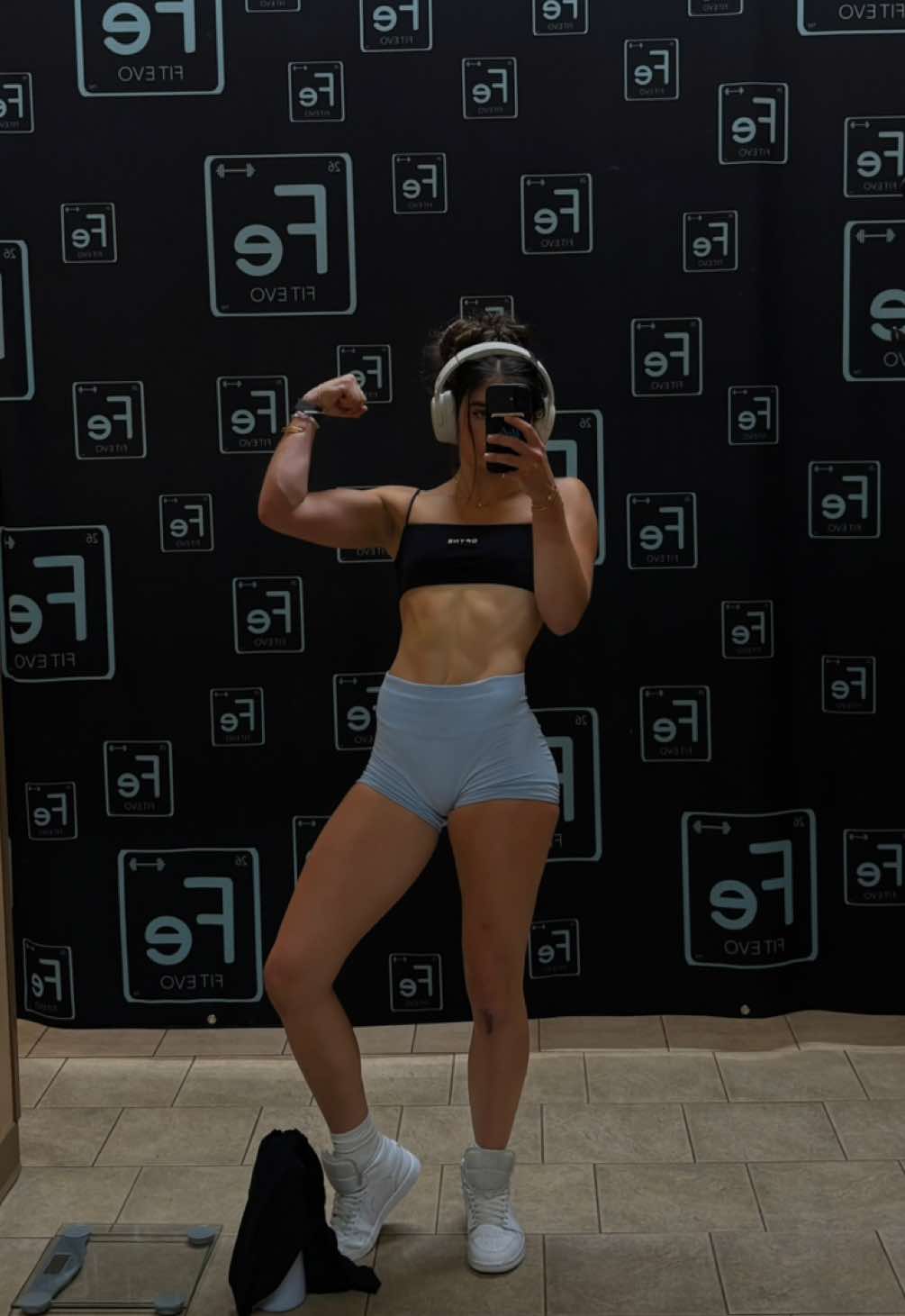 @_linds_lifts_