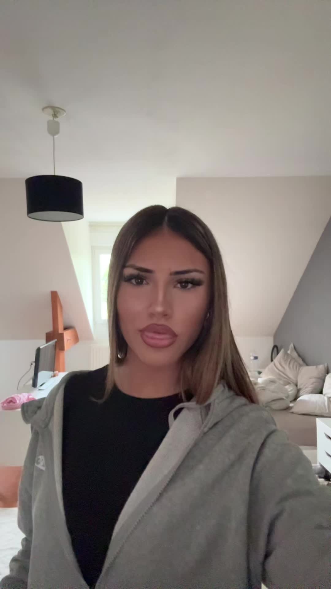 @𝐸𝐴