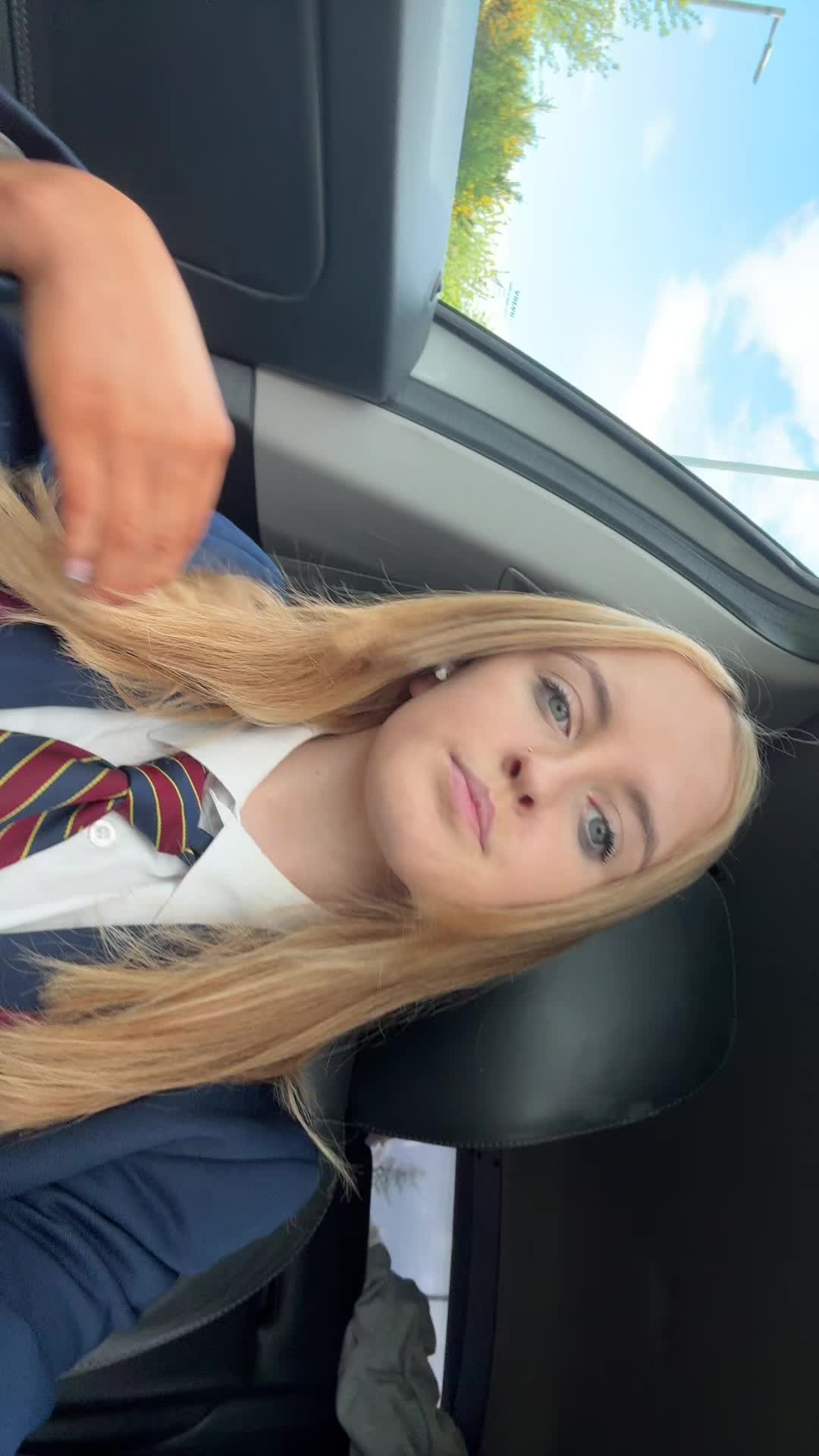 @x.emma.x