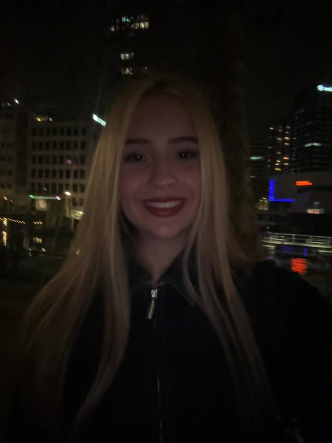 @Алиска🇷🇺