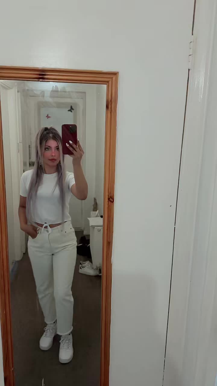 @Aylin🦋🇬🇧