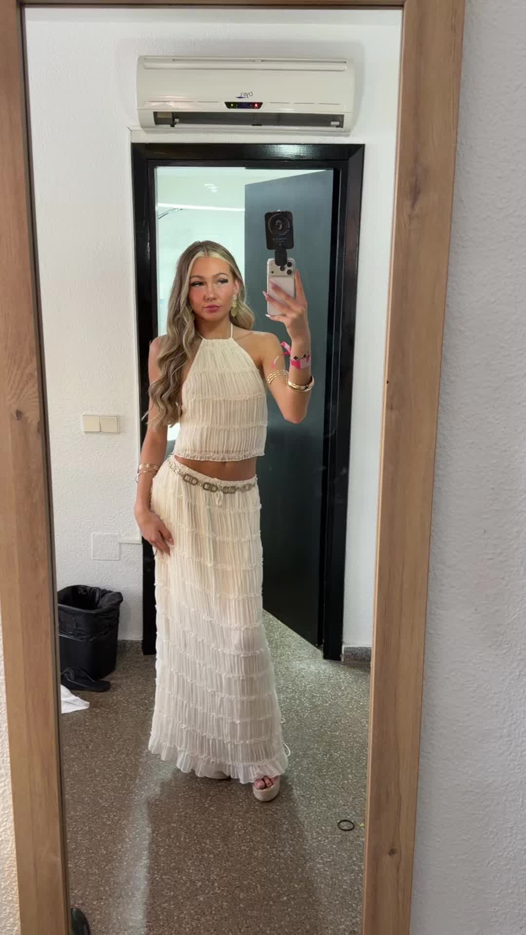 @oliviaakaane