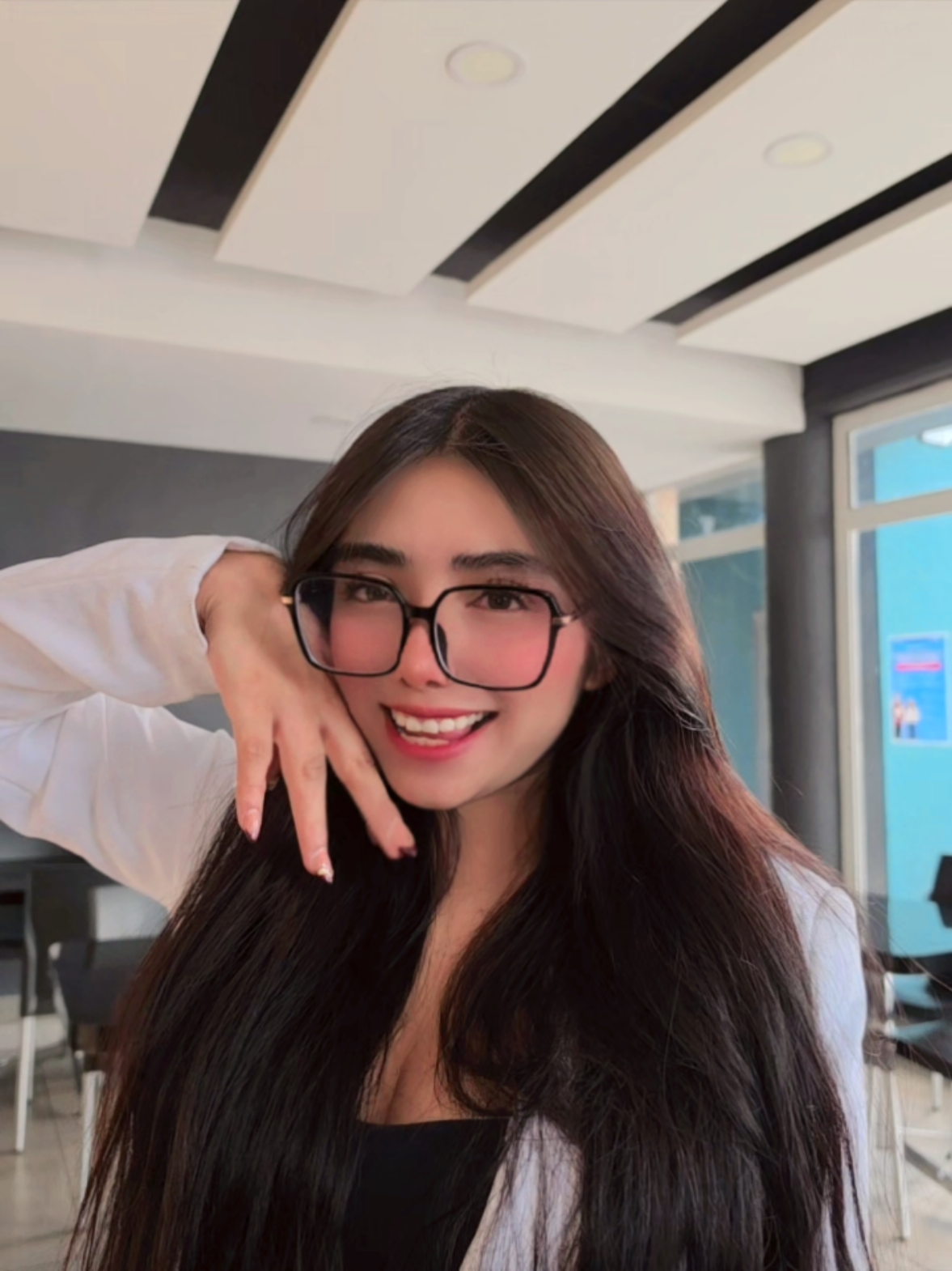 @Ferni Mellow🌷