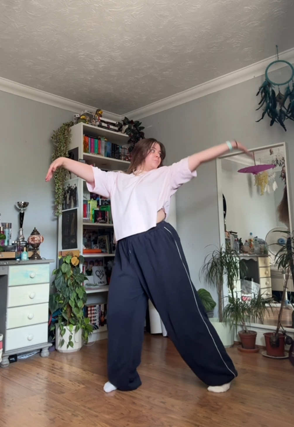 @B+K⊹₊⟡⋆