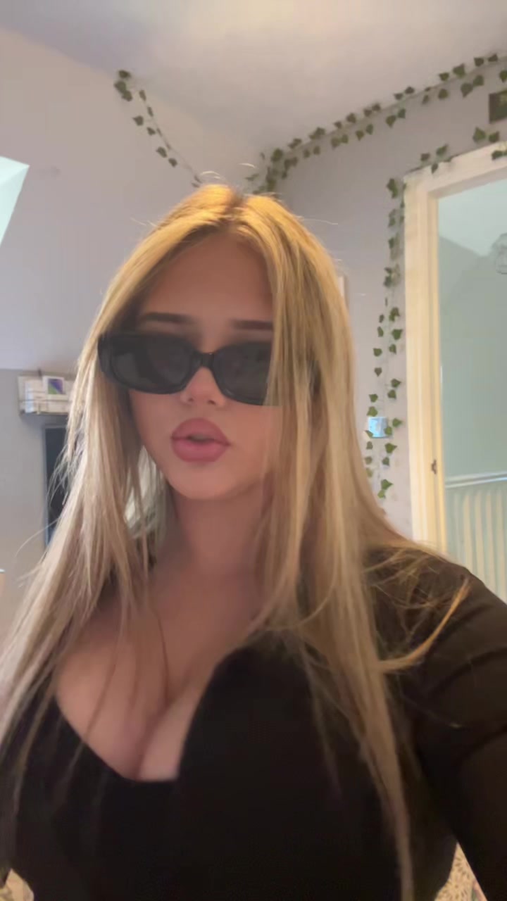 @Lily-Rose Leigh