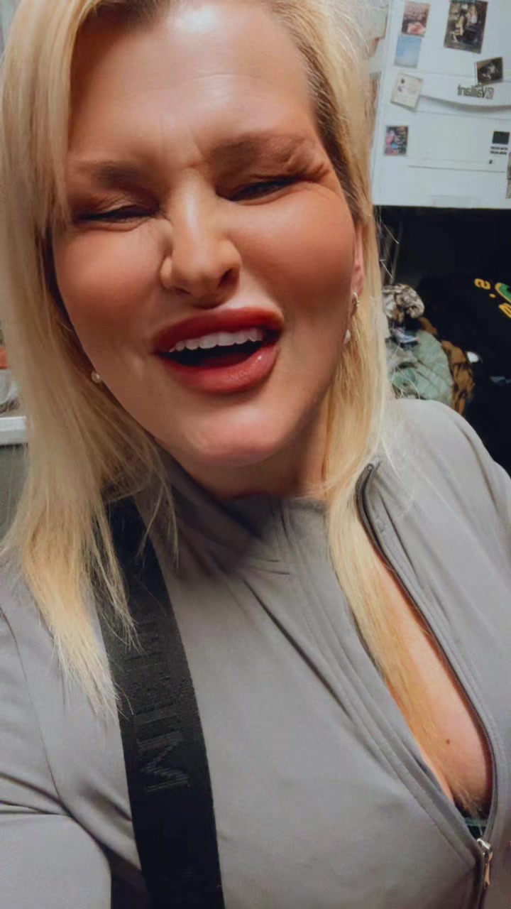 @nikki_19742