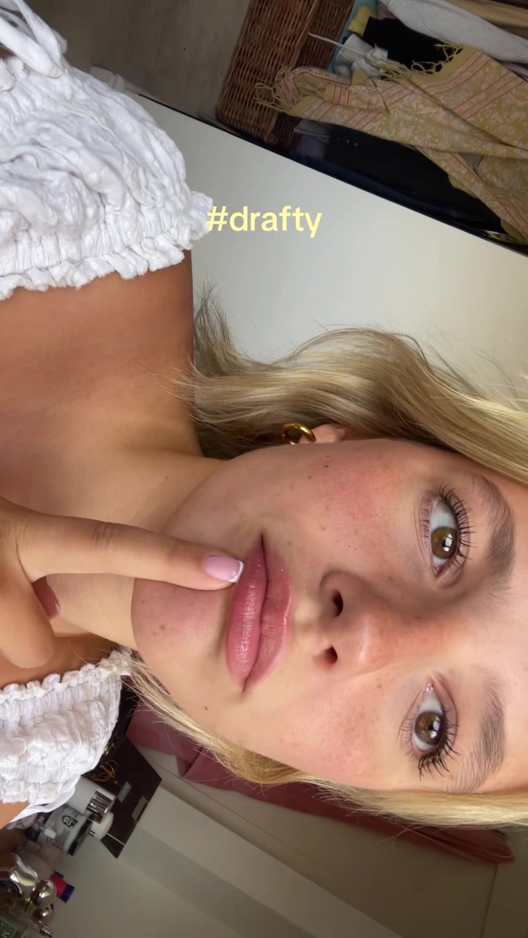 @ava
