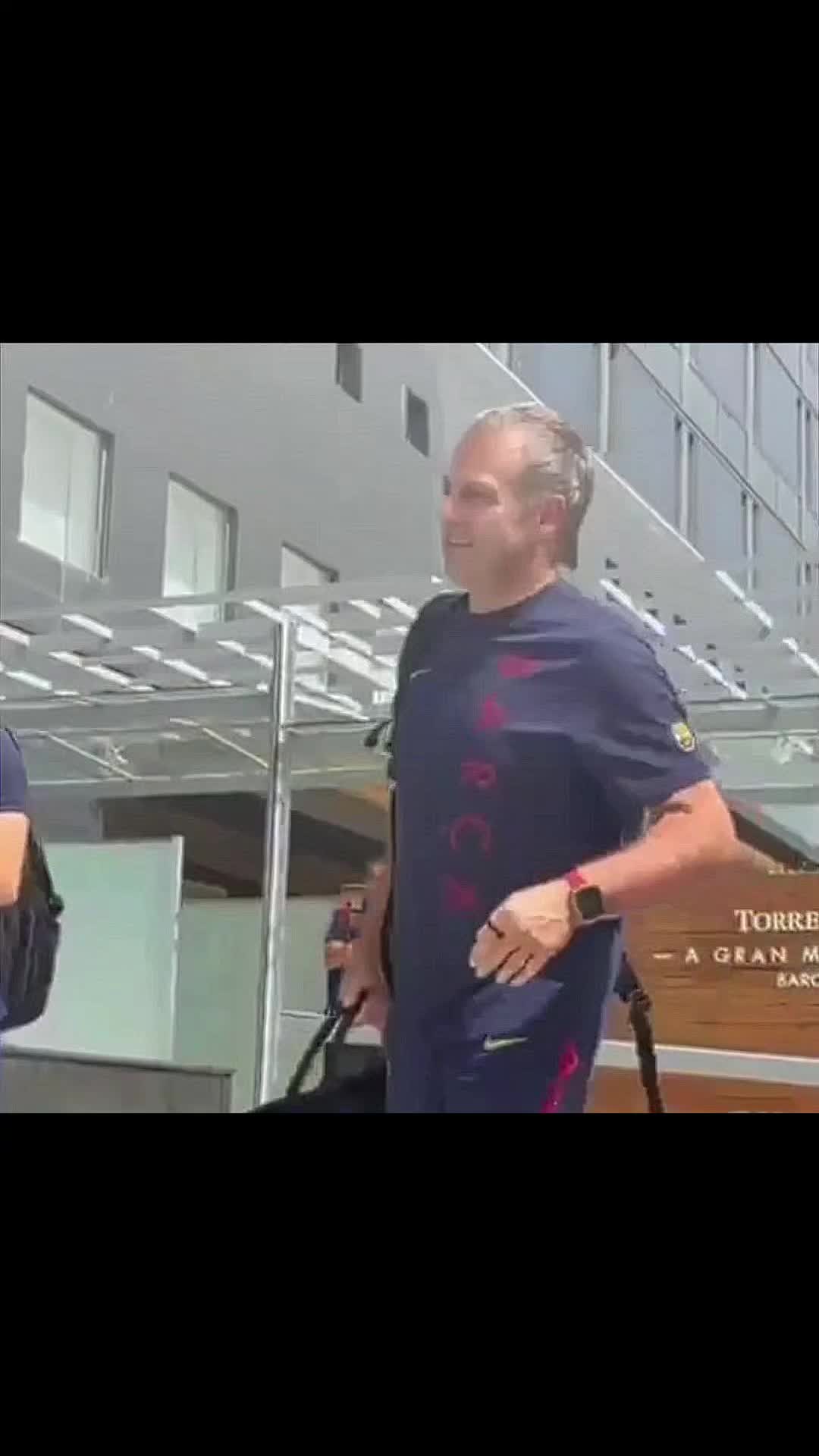 @𝐋𝐀𝐌𝐈𝐍𝐄🦅