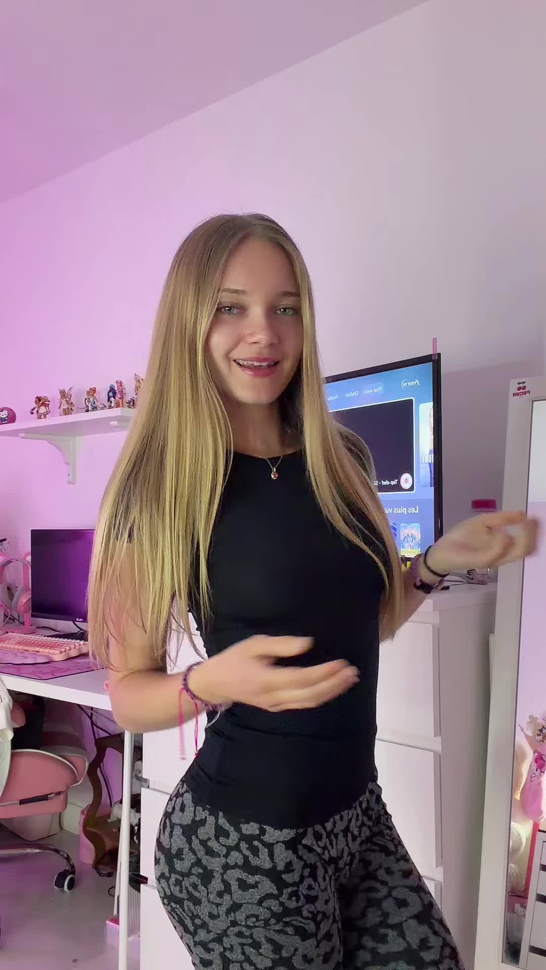 @_.ninaxx._