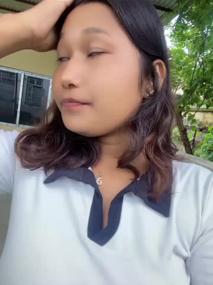 @Ãttítûdë qùêēñ 👑 (Ñîtī 😘❣️)
