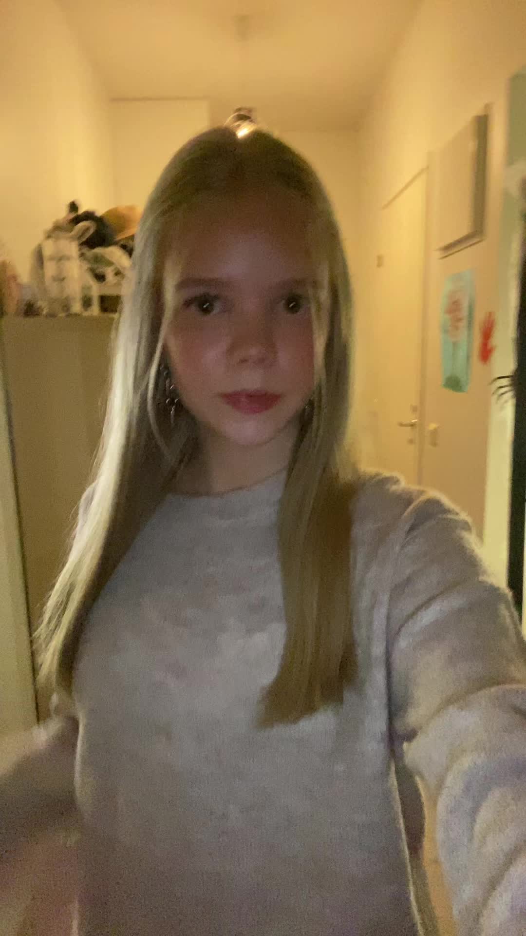 @𝑀𝑖𝑟𝑎🪽