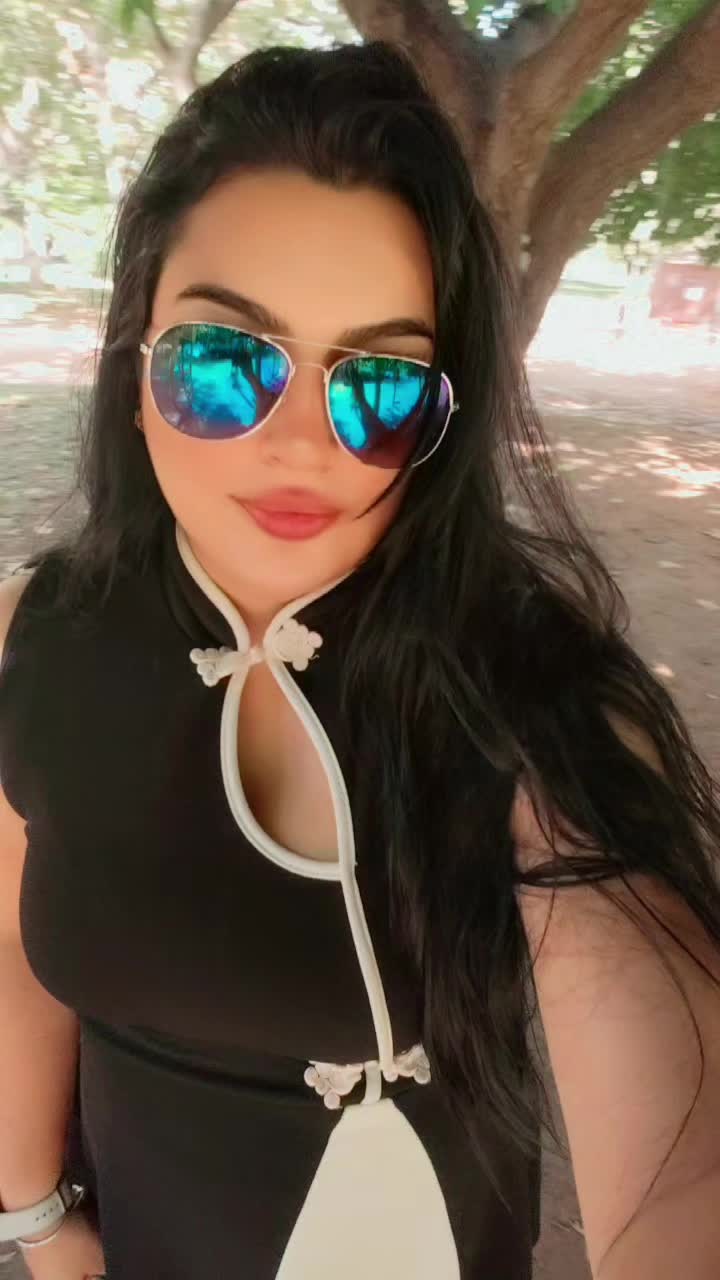 @LatinaEspañaJulianaOcampo👑