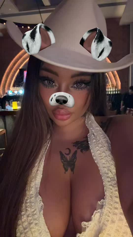 @HoliDaycjn