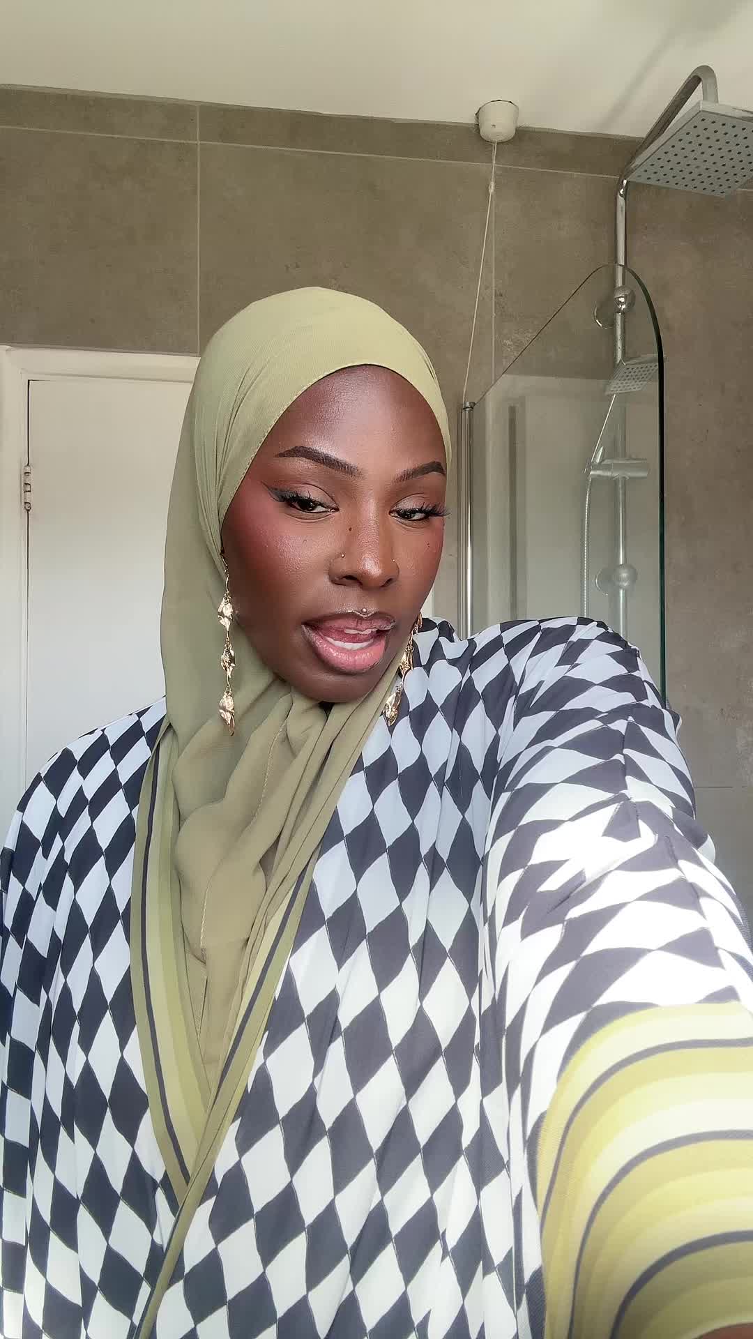 @ameenaroshae