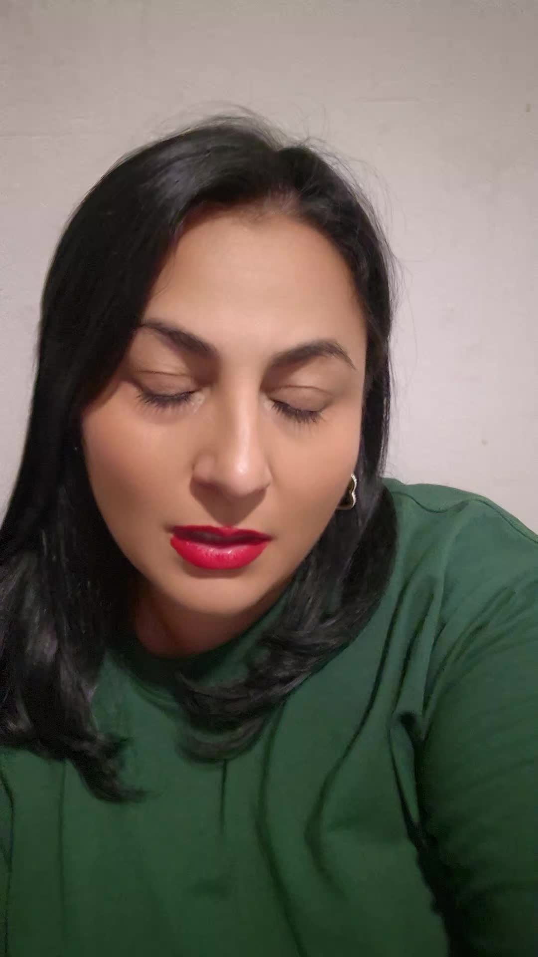 @CarmenAdelinne