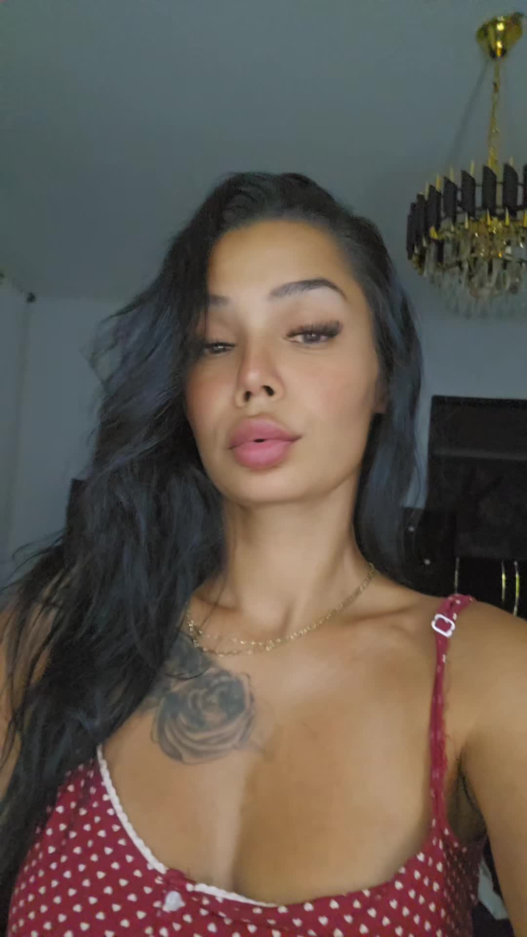 @nikoleta