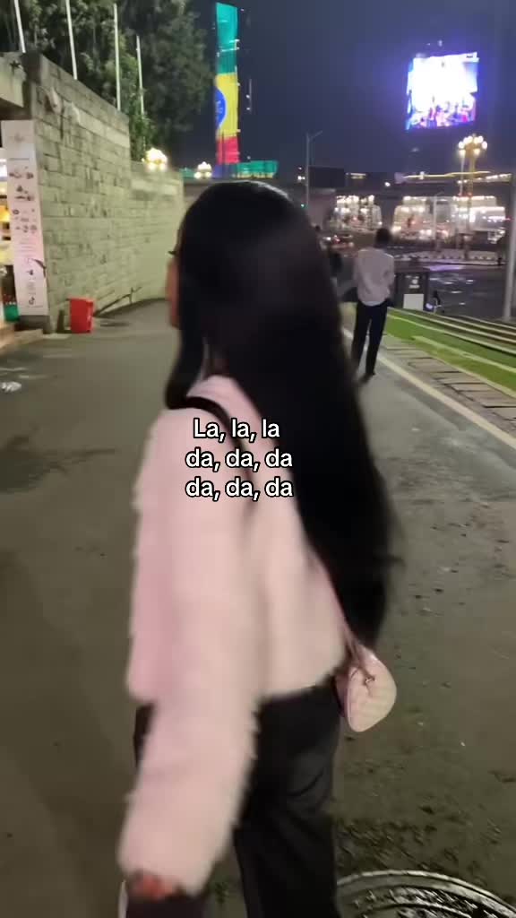 @👸🏽