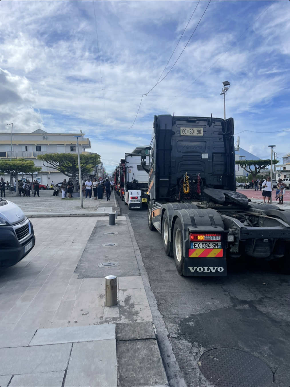 @trucks.gwada