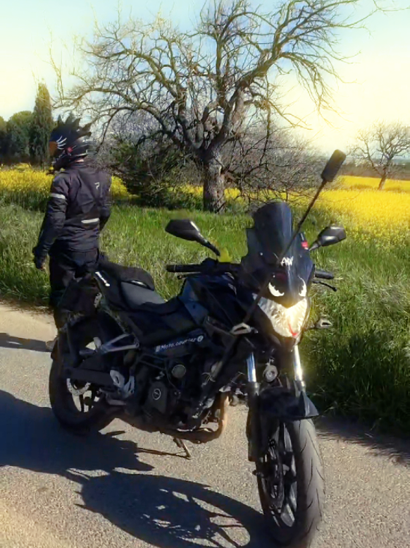 @Moto.courier