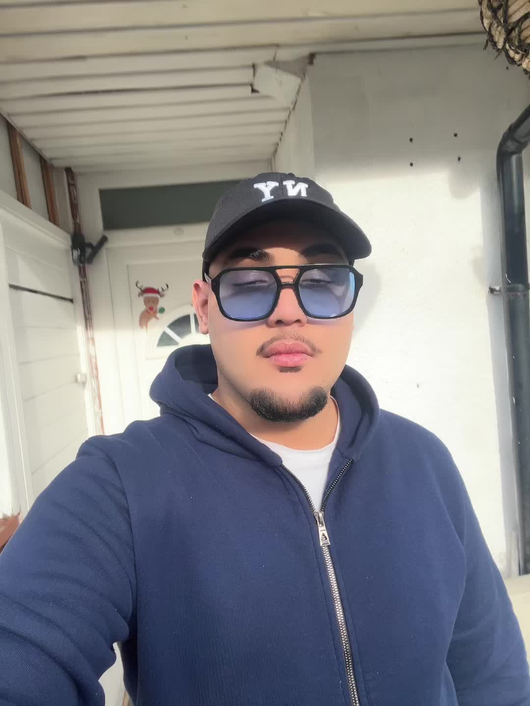 @👑 ʏᴀɴɪꜱ ᴋɪɴɢ 👑