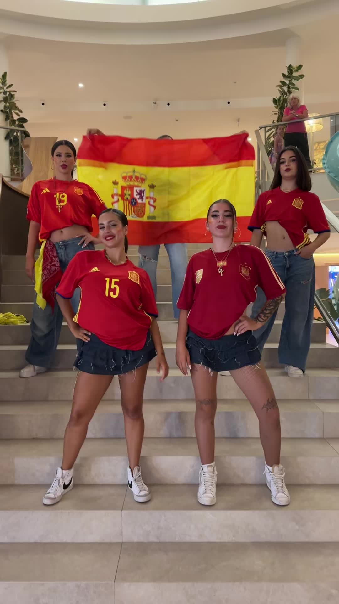 @Ainhoa