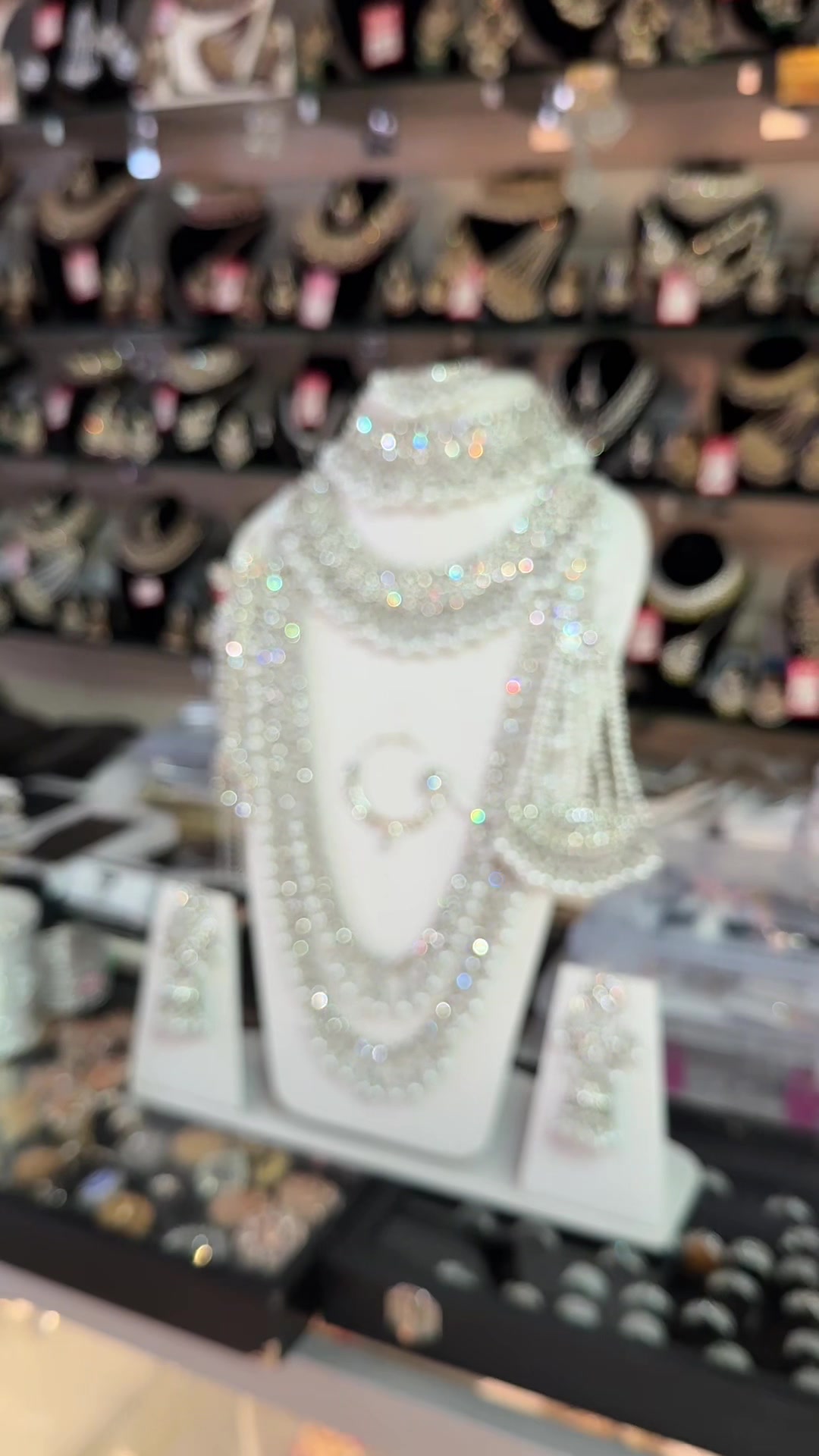 @FashionHouse438D
