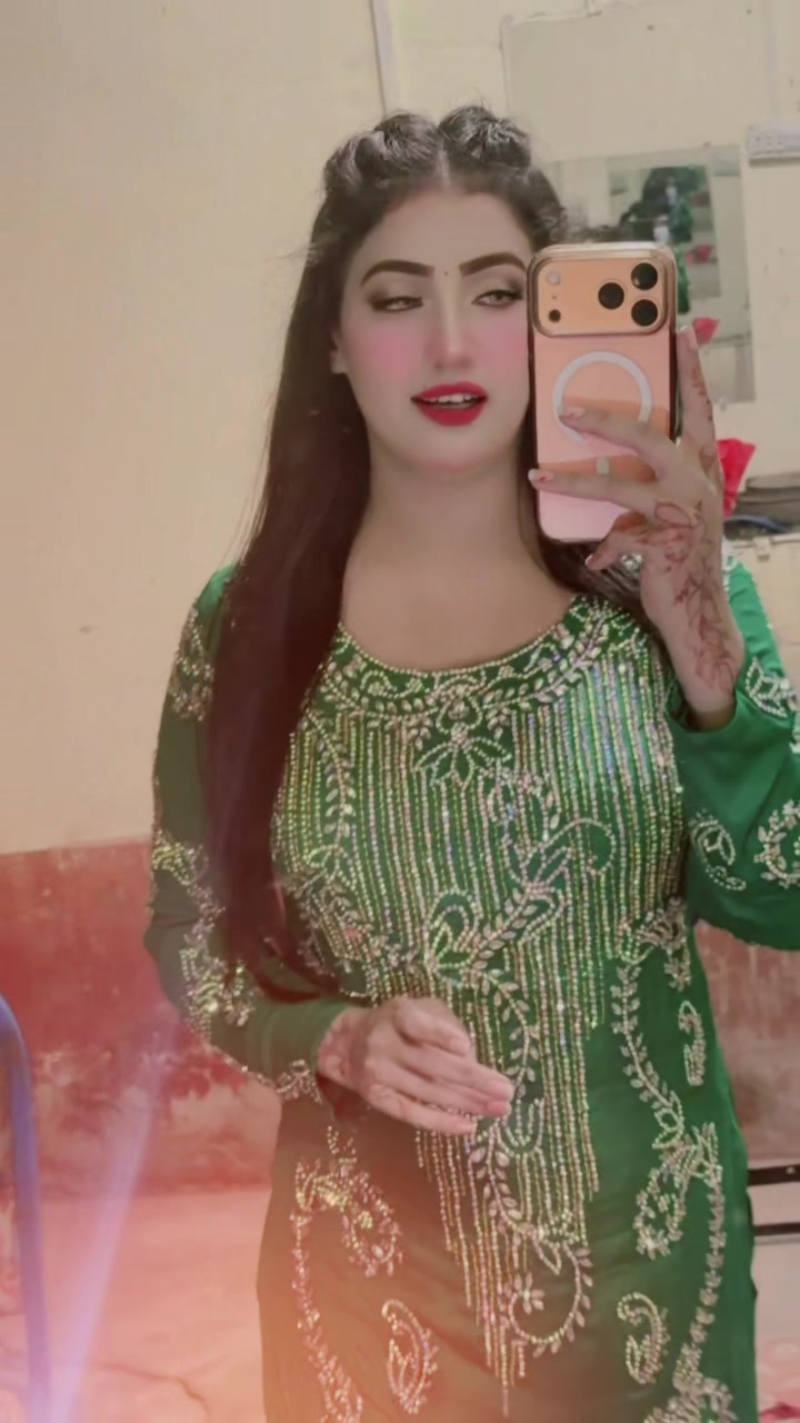 @Sania Khan Actress