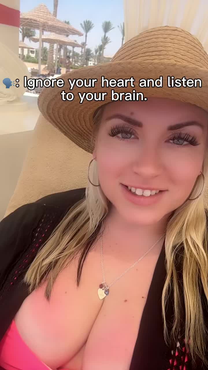 @𝓒𝓱𝓮𝓵𝓼 ྀིྀིꨄ