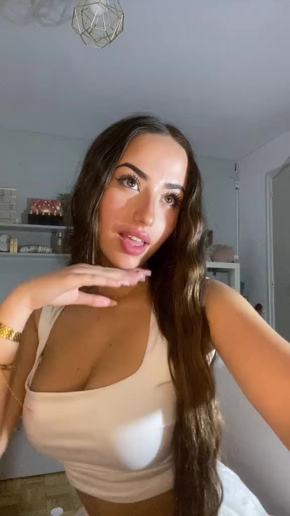 @Luna