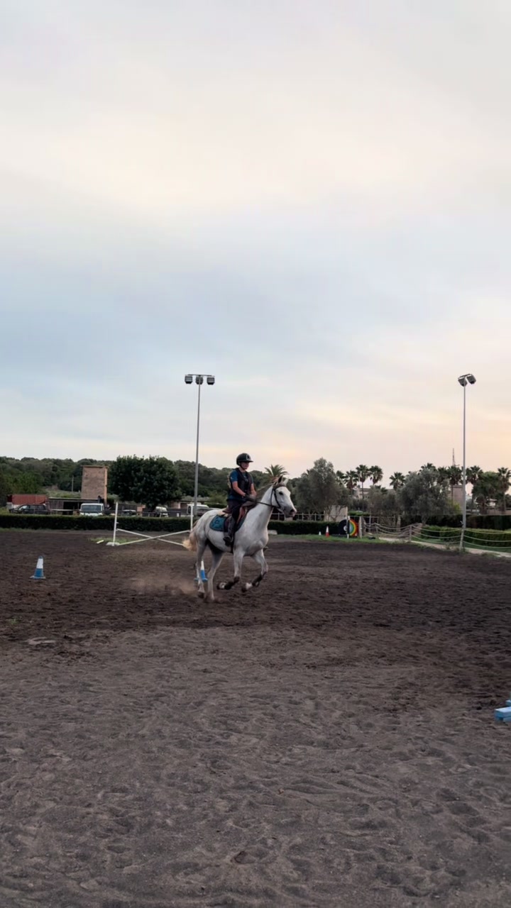 @clauudiia.equu