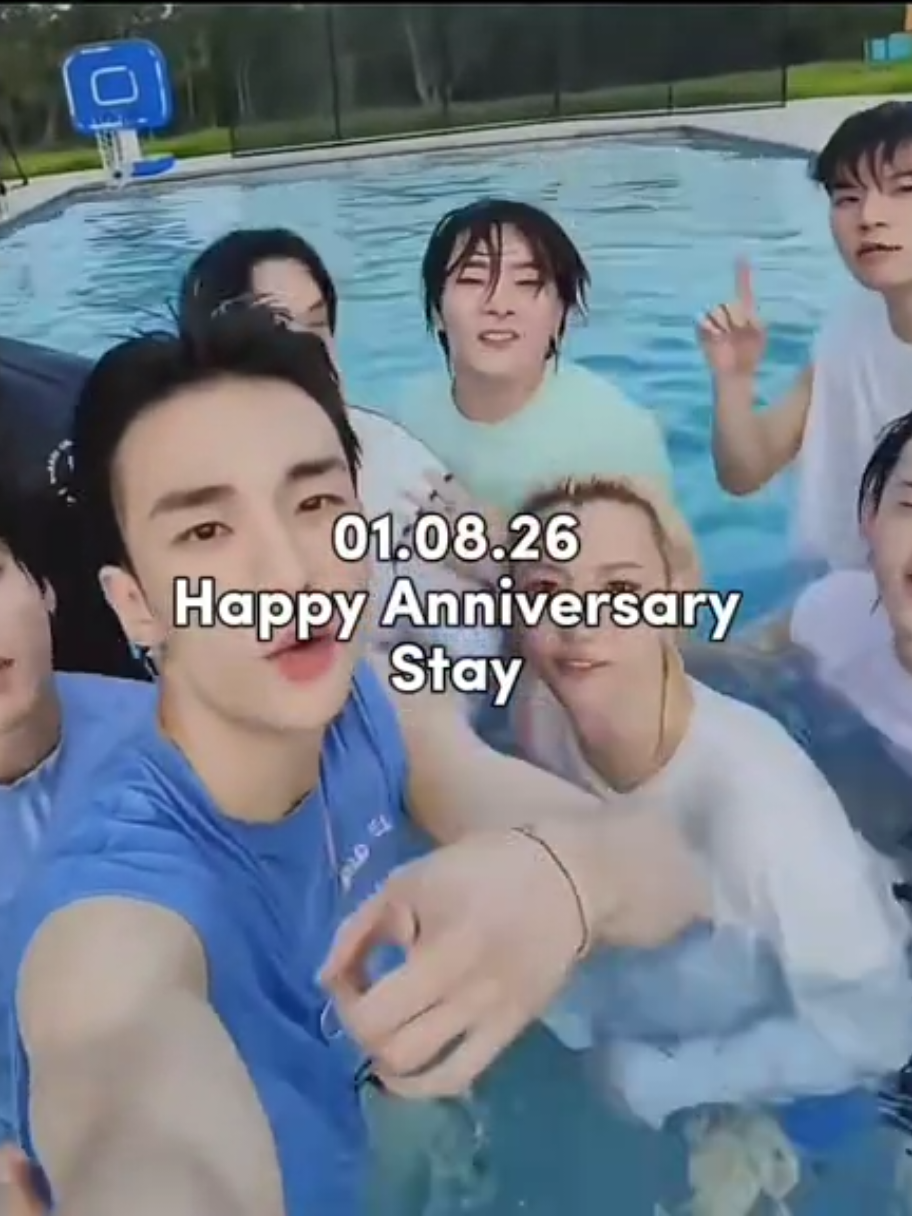 @hyunlix_forever_stay