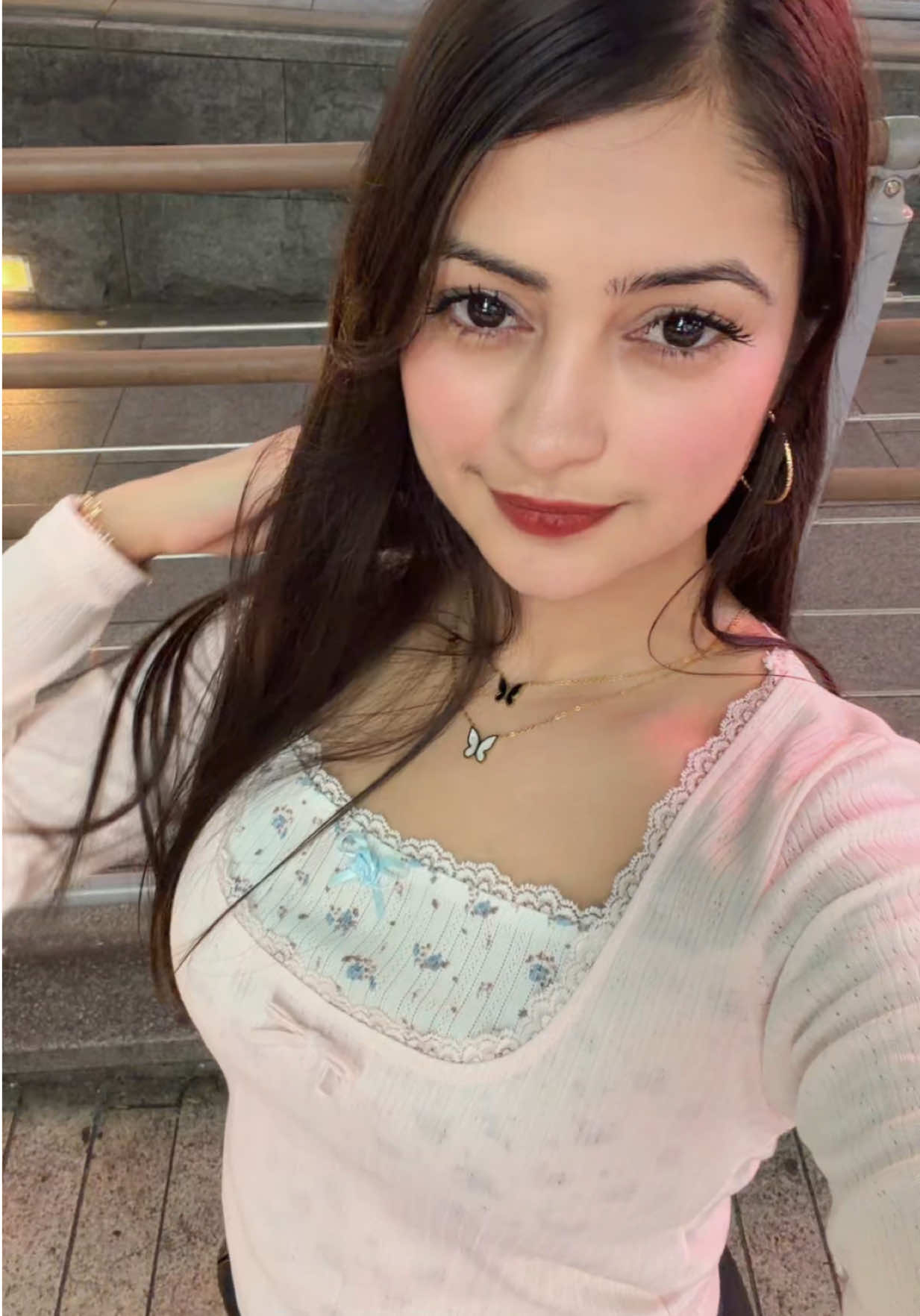 @SHrisTi ChApAgAin💫🦋✨