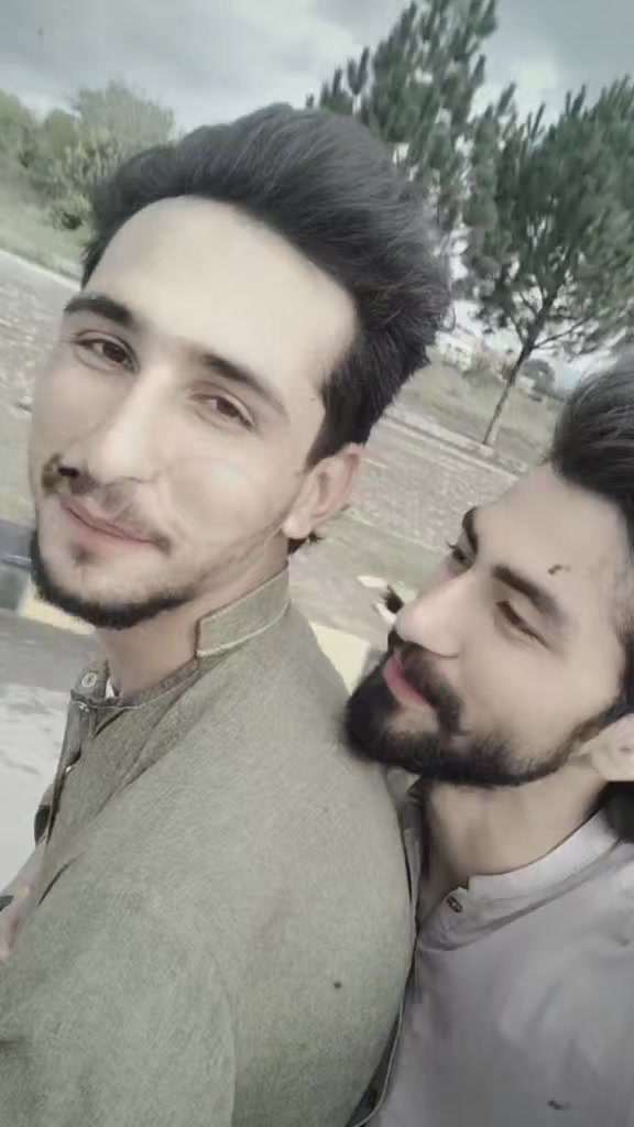 @bewafa H 💔 T