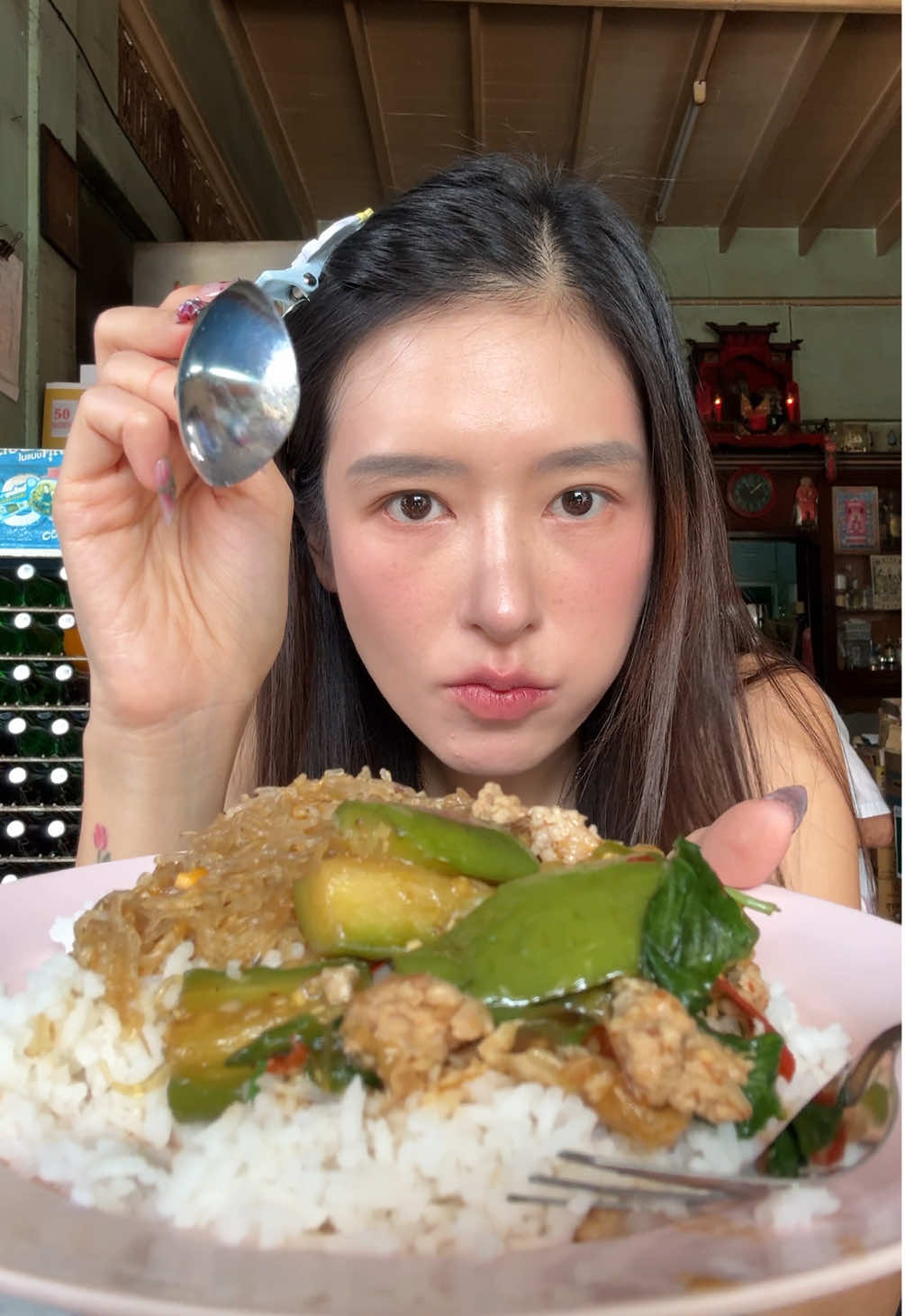 @Chelee เชลี