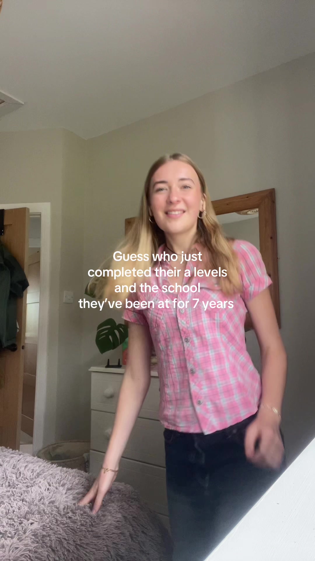 @emily__askham